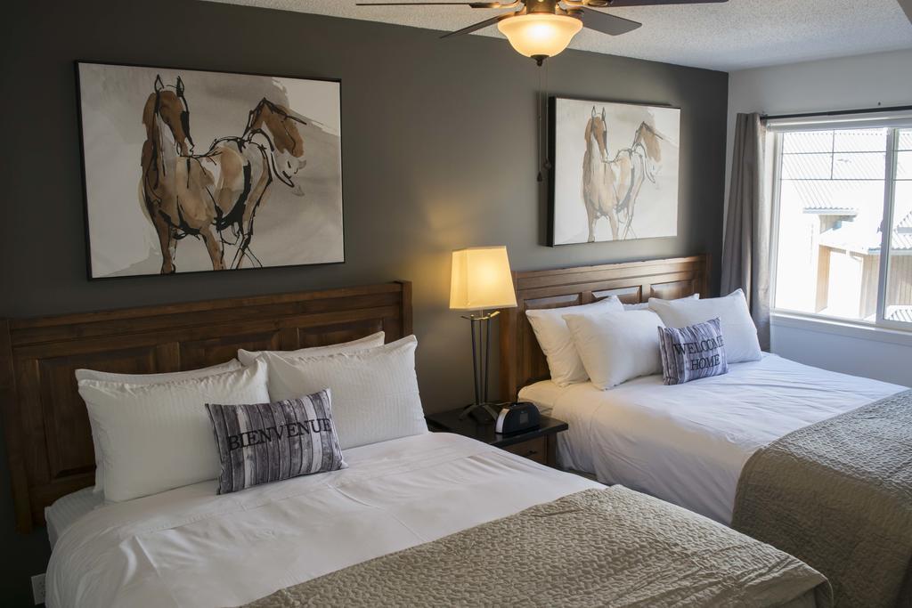 Banff Boundary Lodge Canmore Ngoại thất bức ảnh