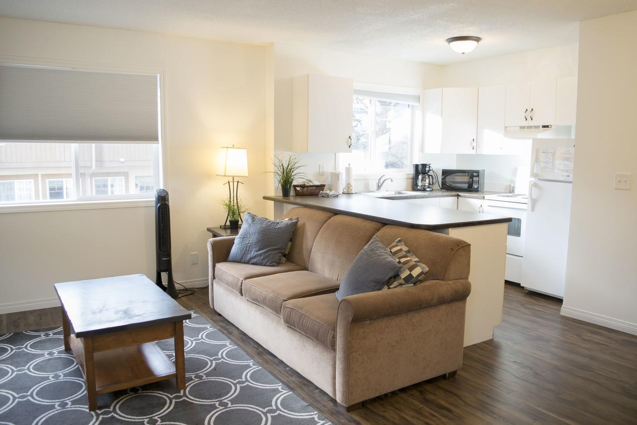 Banff Boundary Lodge Canmore Ngoại thất bức ảnh