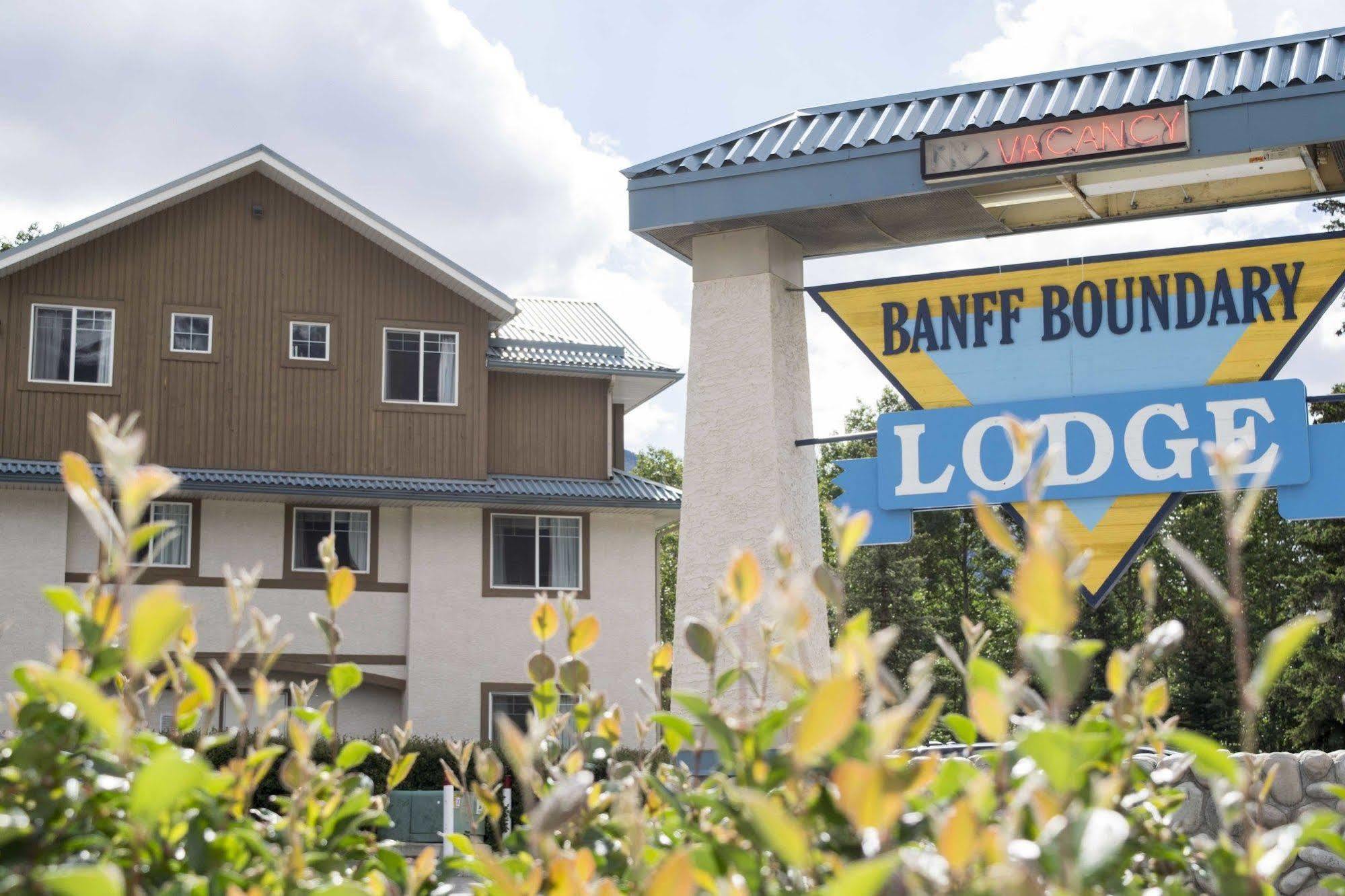 Banff Boundary Lodge Canmore Ngoại thất bức ảnh