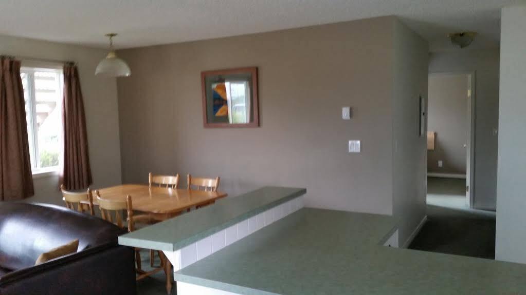Banff Boundary Lodge Canmore Ngoại thất bức ảnh